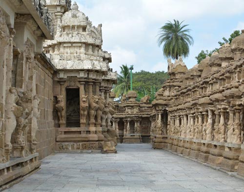 Temple and Spices Tour Package